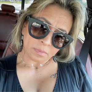 Meet your Posher, Janeth